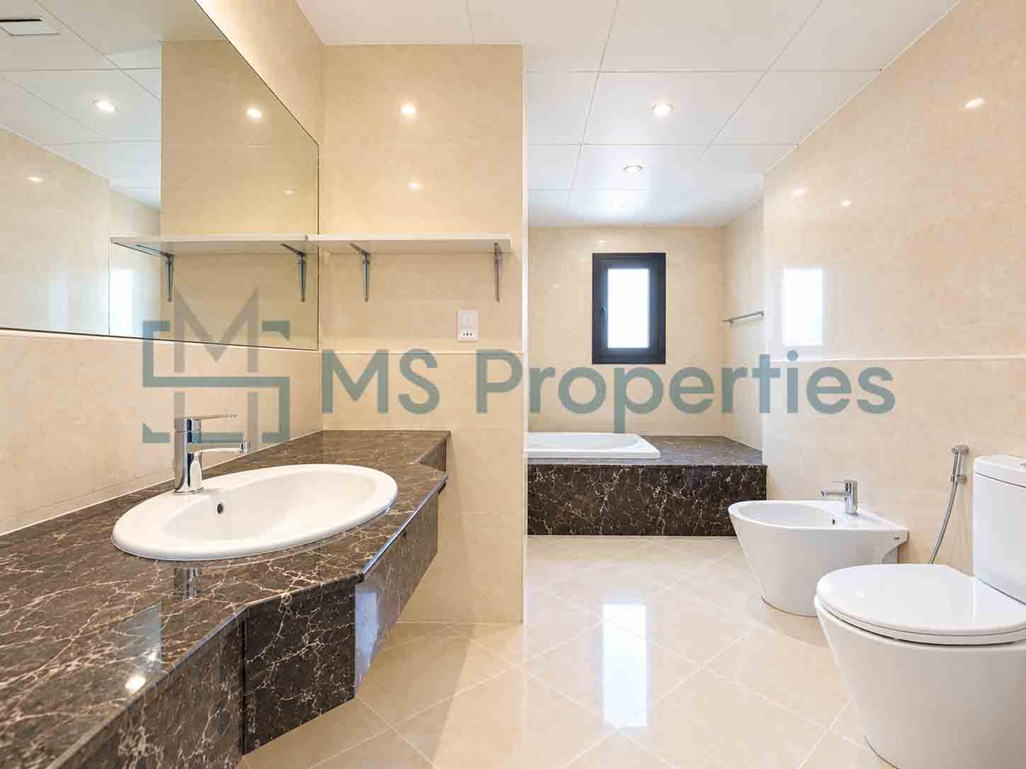 Stunning 2 BHK | Great Layout Balcony | Marina View