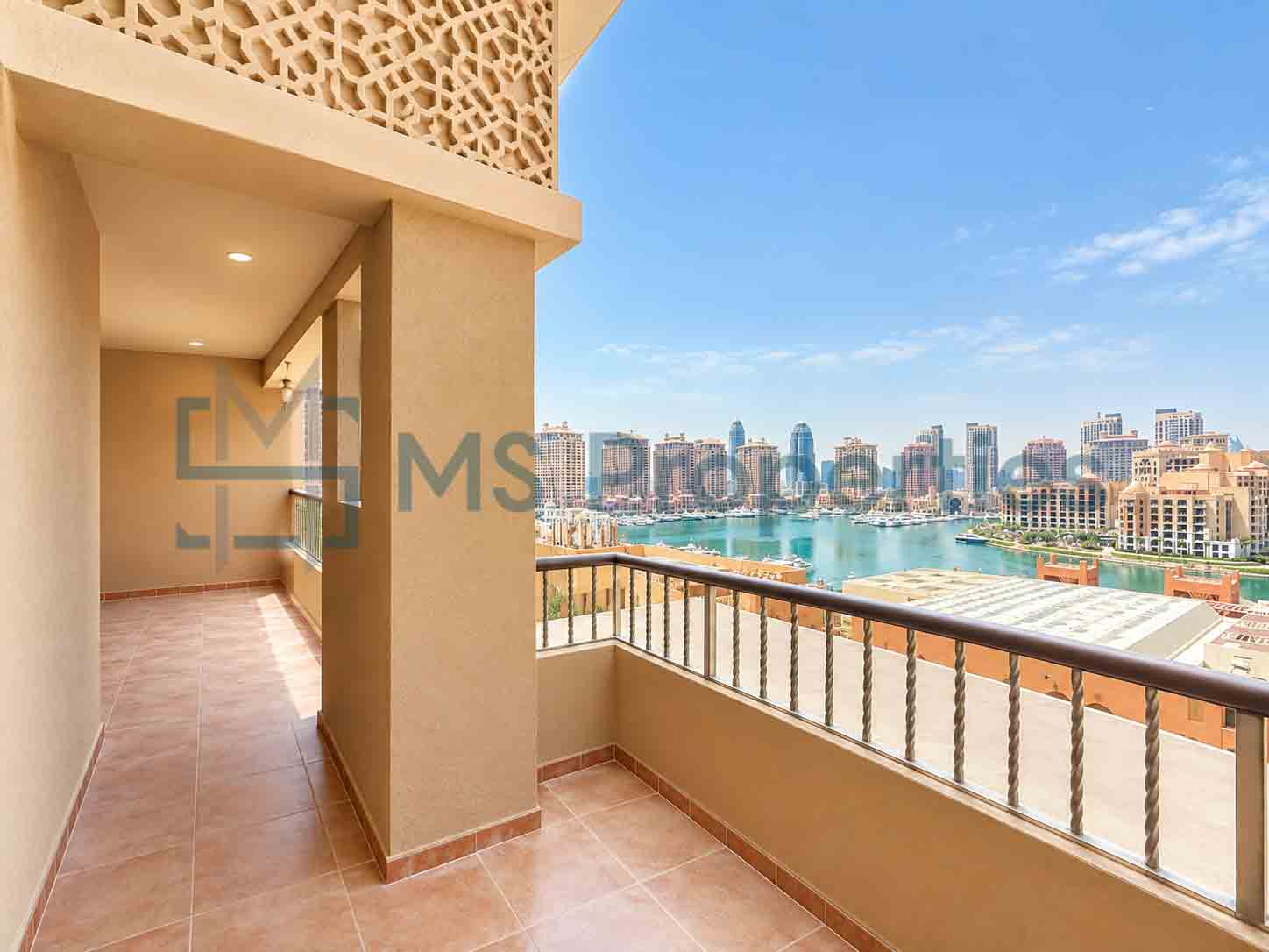 Stunning 2 BHK | Great Layout Balcony | Marina View