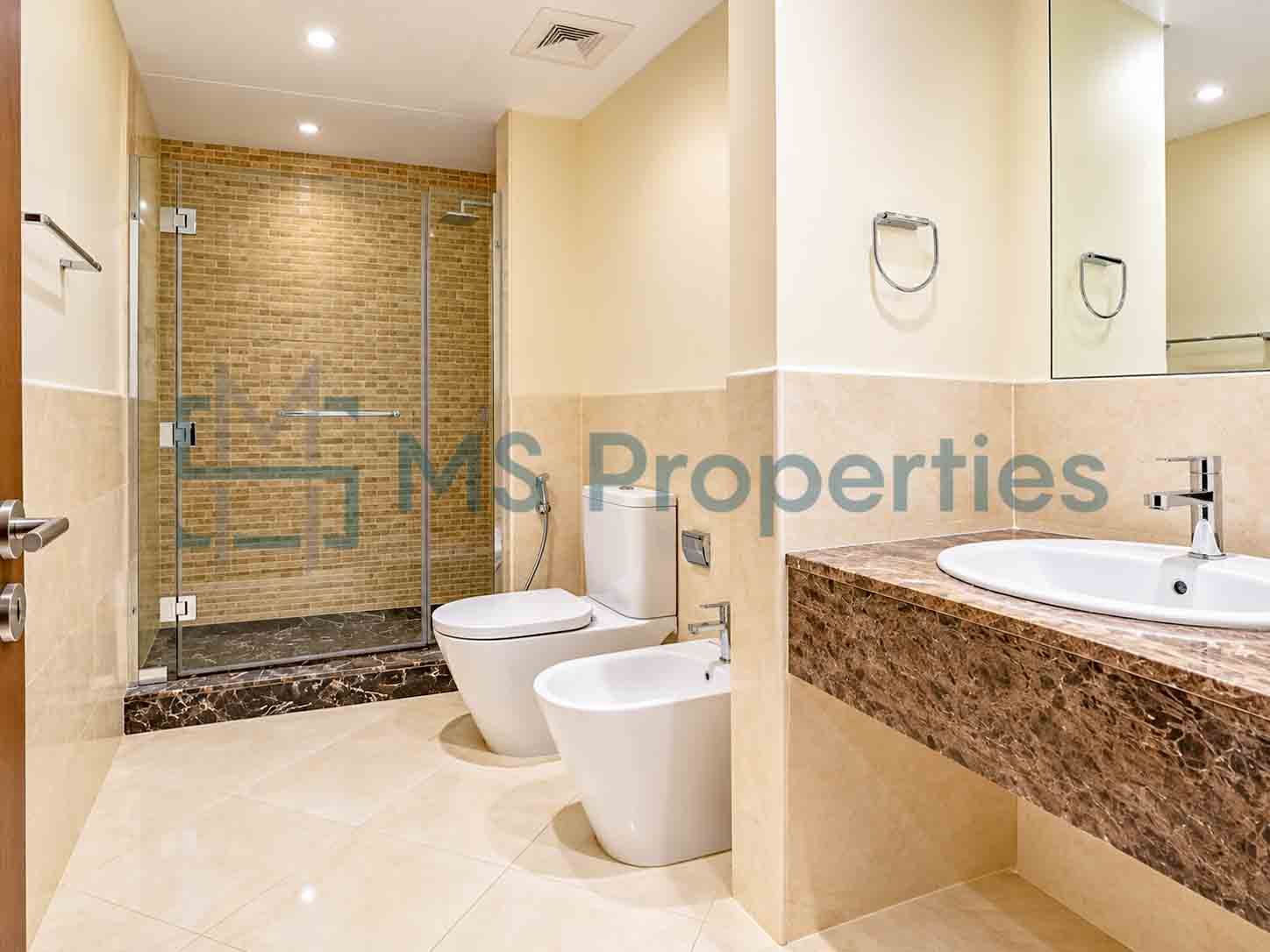 Minimalist Studio Furnished in The Pearl | Bills Included