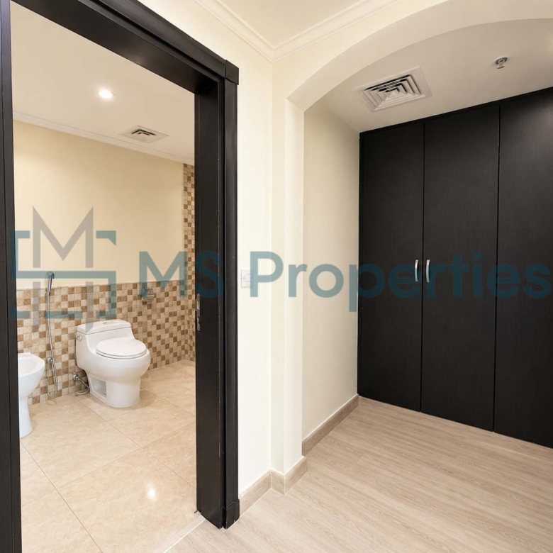 High-End 3BHK with MaidRoom Apartment with Marina View Balcony