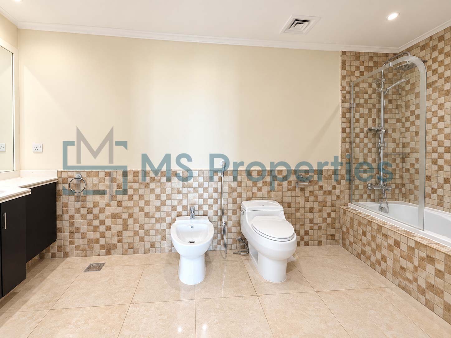 Luxury 3BHK+Maid Room | Furnished | Sea View Balcony
