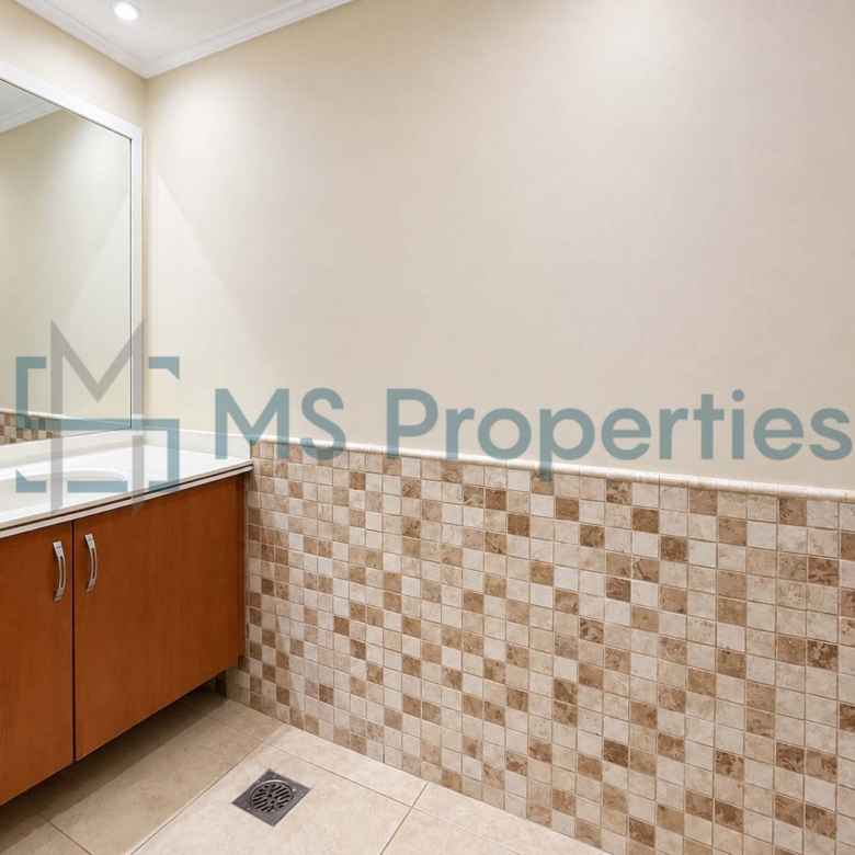 High-End 3BHK with MaidRoom Apartment with Marina View Balcony