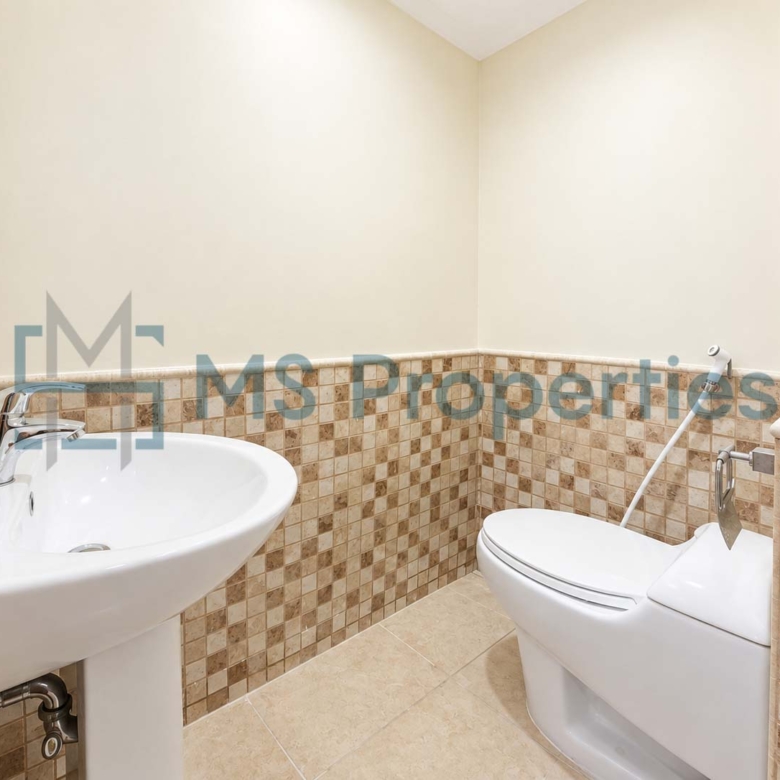 High-End 3BHK with MaidRoom Apartment with Marina View Balcony
