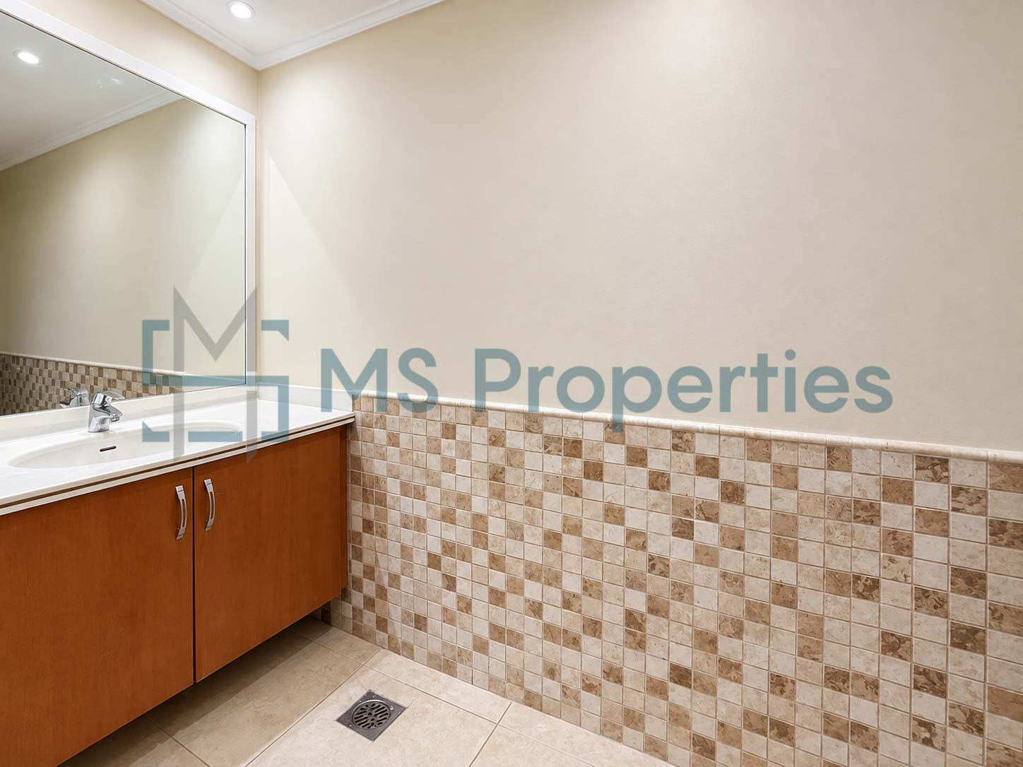 High-End 3BHK with MaidRoom Apartment with Marina View Balcony
