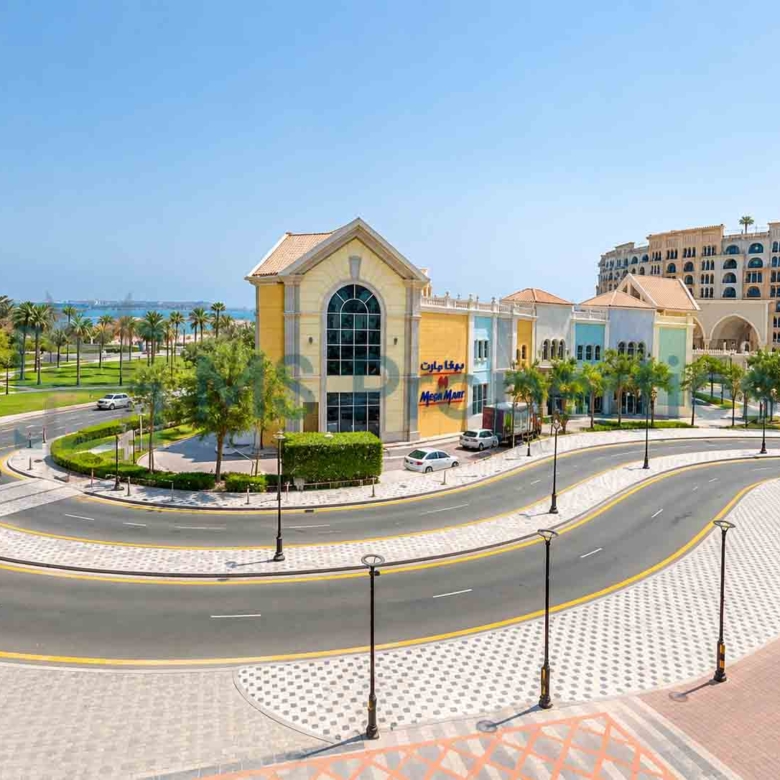 Sophisticated Studio Furnished with Great View