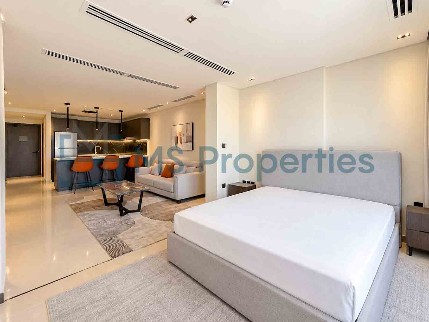 Sophisticated Studio Furnished with Great View