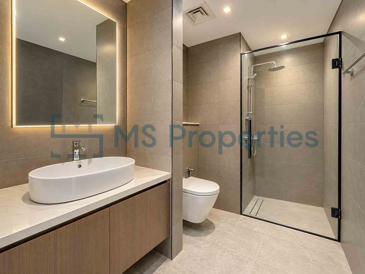 Sophisticated Studio Furnished with Great View