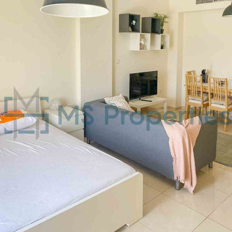For Sale | Bright & Cozy Studio Unit with Balcony