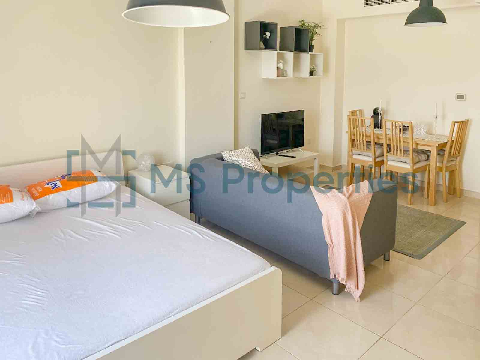 For Sale | Bright & Cozy Studio Unit with Balcony