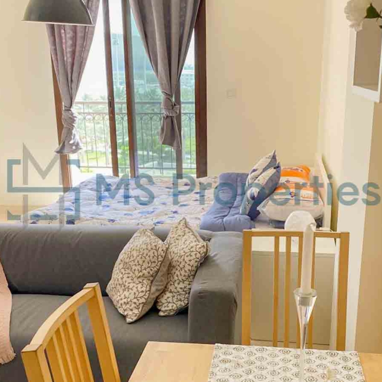 For Sale | Bright & Cozy Studio Unit with Balcony