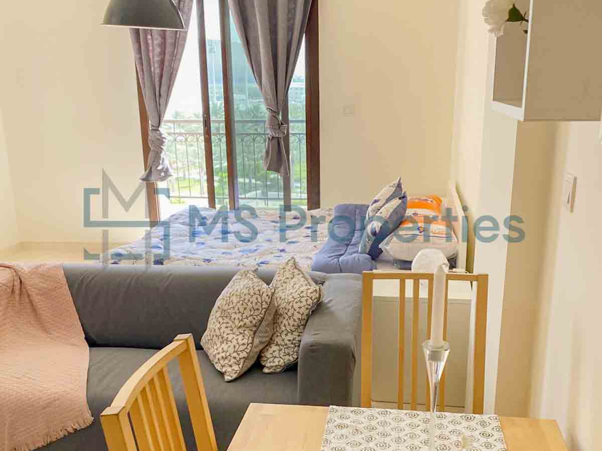 For Sale | Bright & Cozy Studio Unit with Balcony