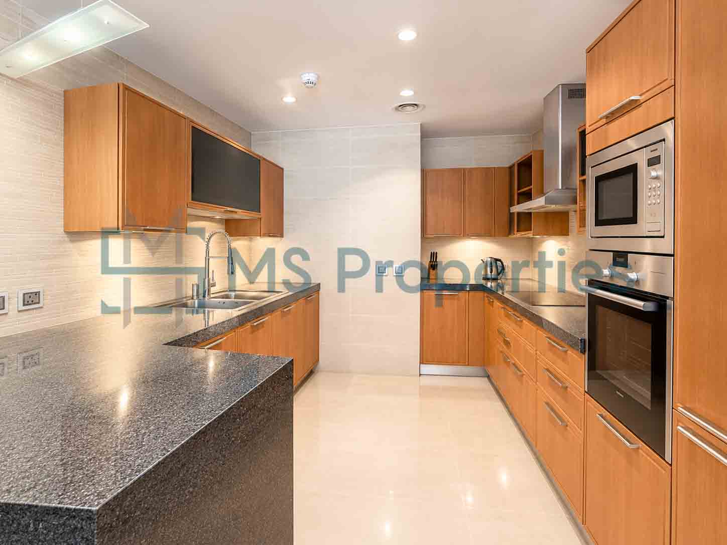 Luxury 1 BHK Furnished with Balcony | Bills Included