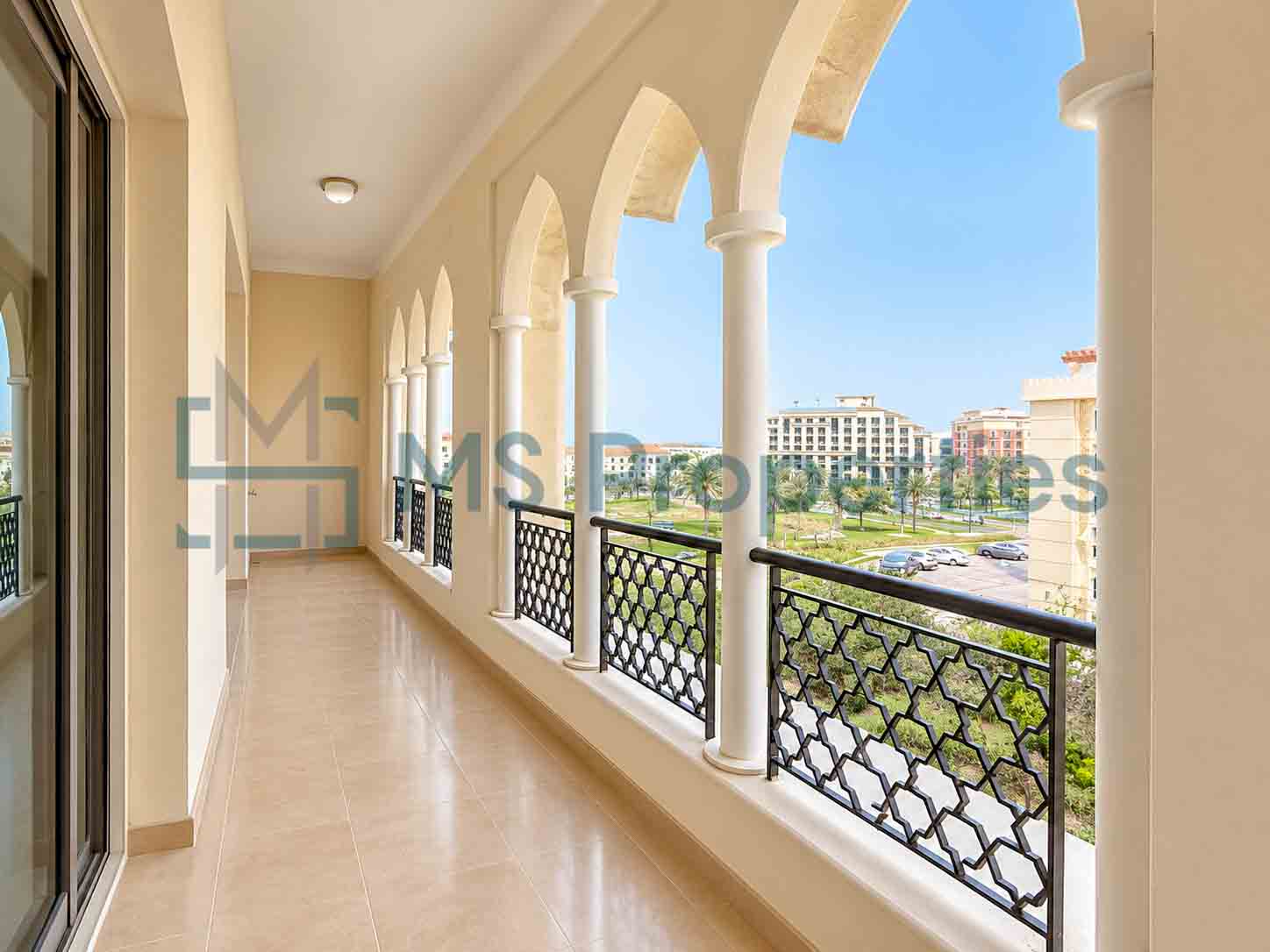 Luxury 1 BHK Furnished with Balcony | Bills Included