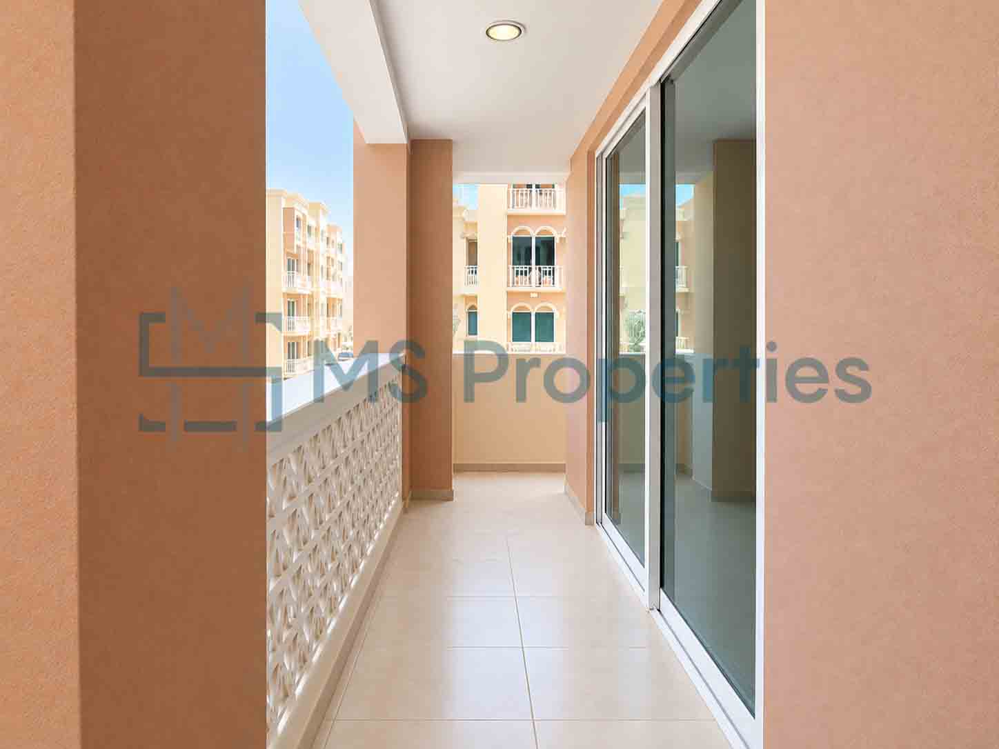 Stunning 1 BHK Apartment with Huge Balcony | Bills Included