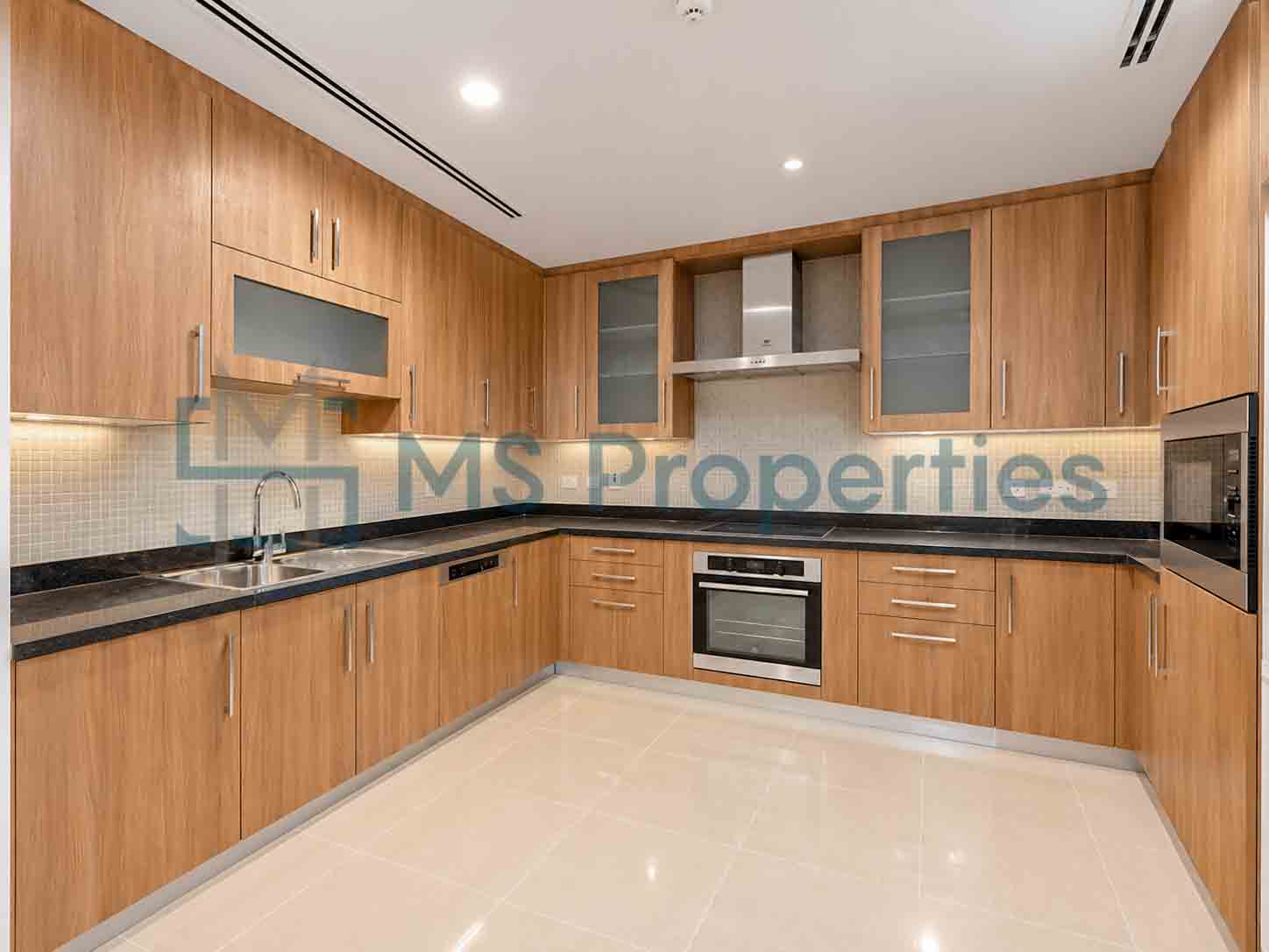 High-End 2 BHK Apartment with Balcony | Beautiful Sea View