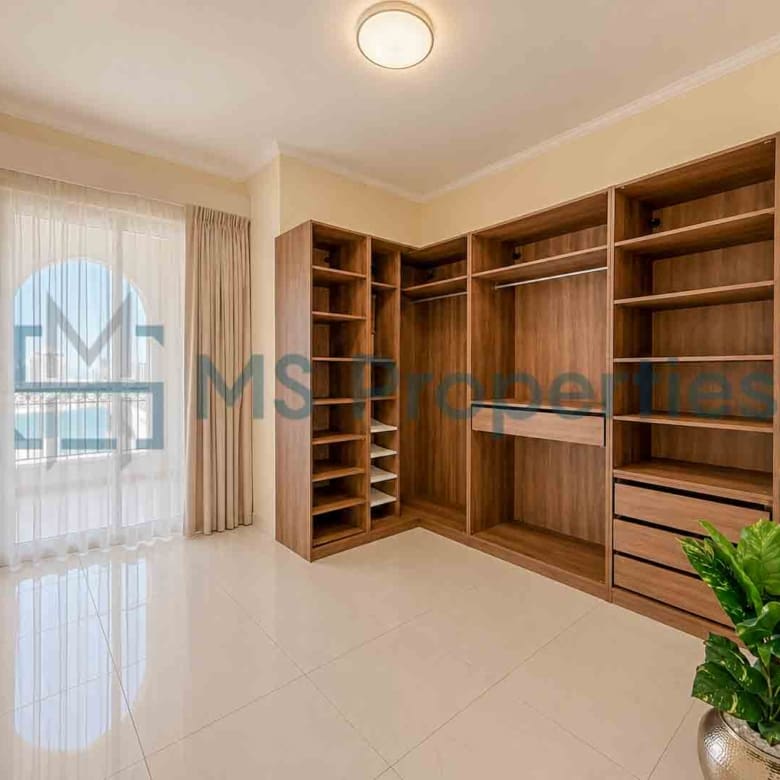 Premium 3BDR Flat Furnished w/ Balcony Breathtaking Sea View