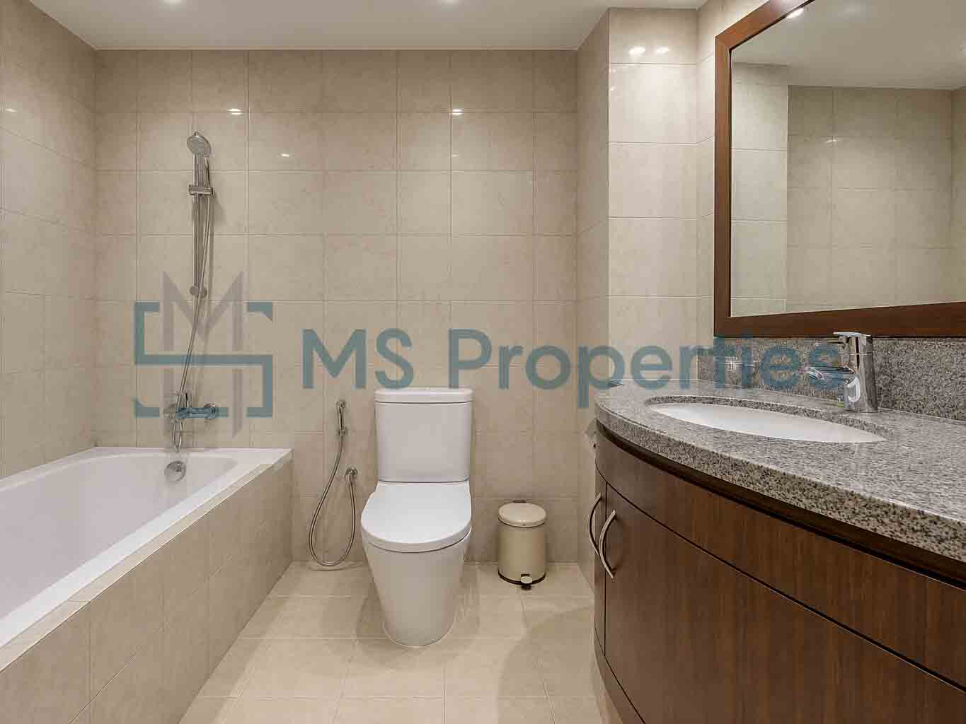 Premium 3BDR Flat Furnished w/ Balcony Breathtaking Sea View