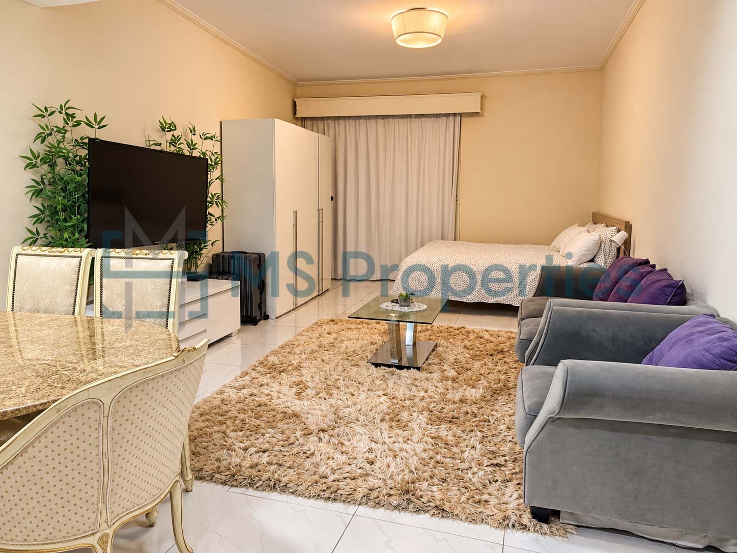 Gorgeous Studio Apartment with Sea View Balcony