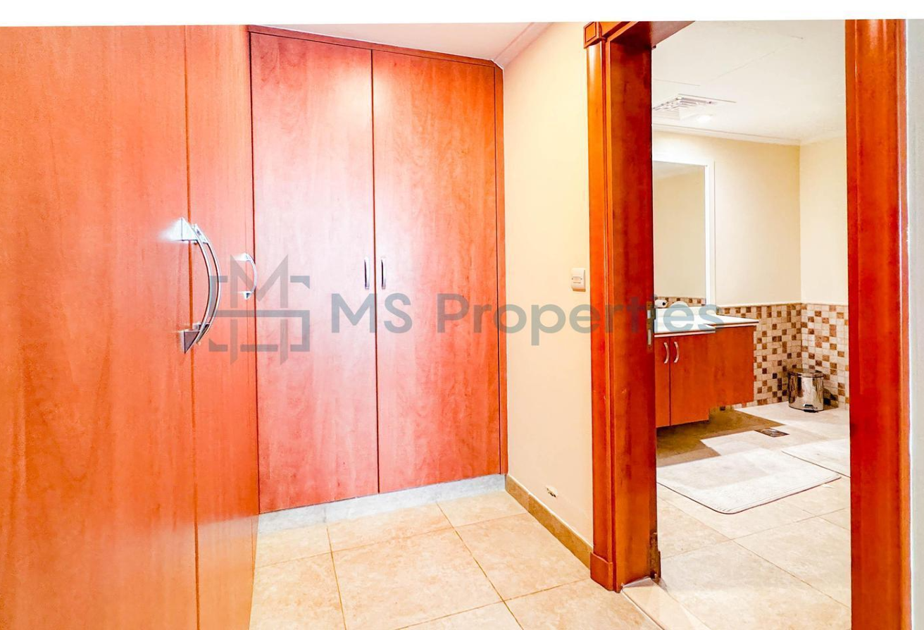 Beautiful 2BHK with Huge Balcony | Amazing Marina View