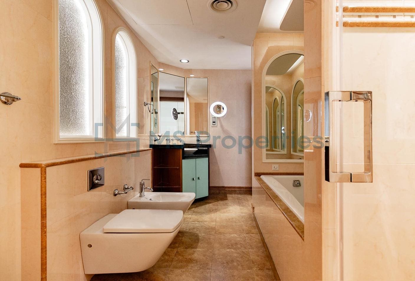 Ready to Move In Elegant 2BHK Apartment +Bills Included