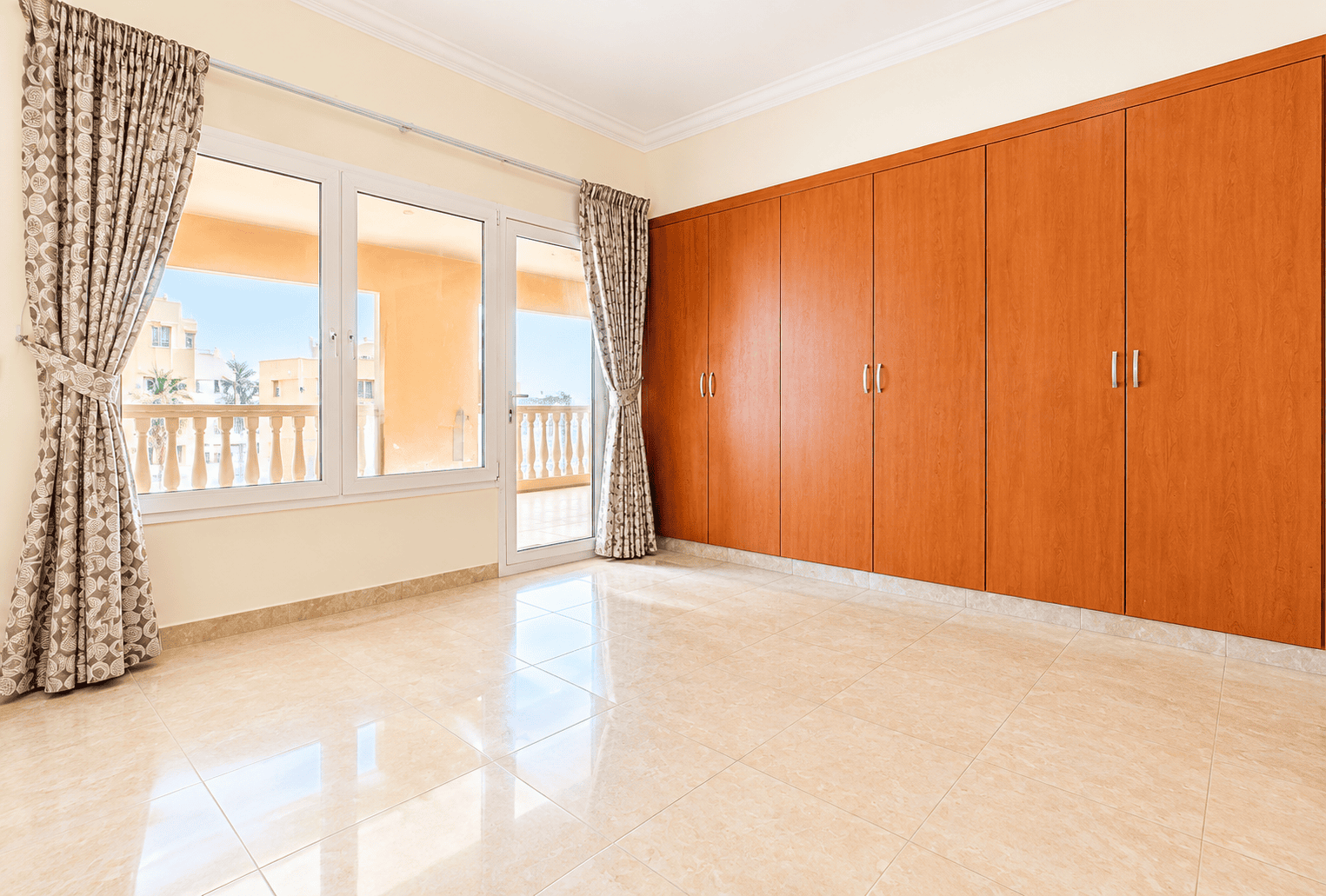 Sophisticated 2BHK Apartment | Balcony | For Sale