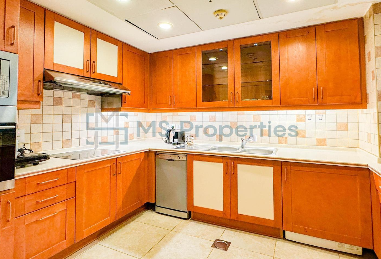 Beautiful 2BHK with Huge Balcony | Amazing Marina View