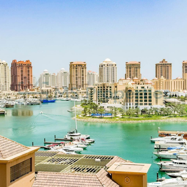 Beautiful 2BHK with Huge Balcony | Amazing Marina View