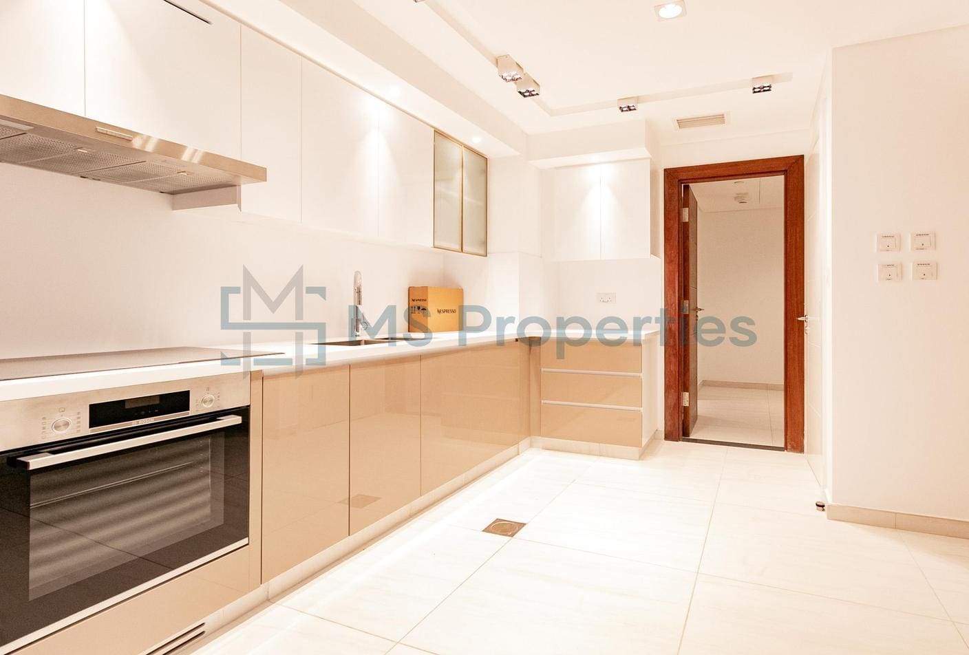 Elegant 2BHK+Maid | Balcony | Beautiful Scenic Views
