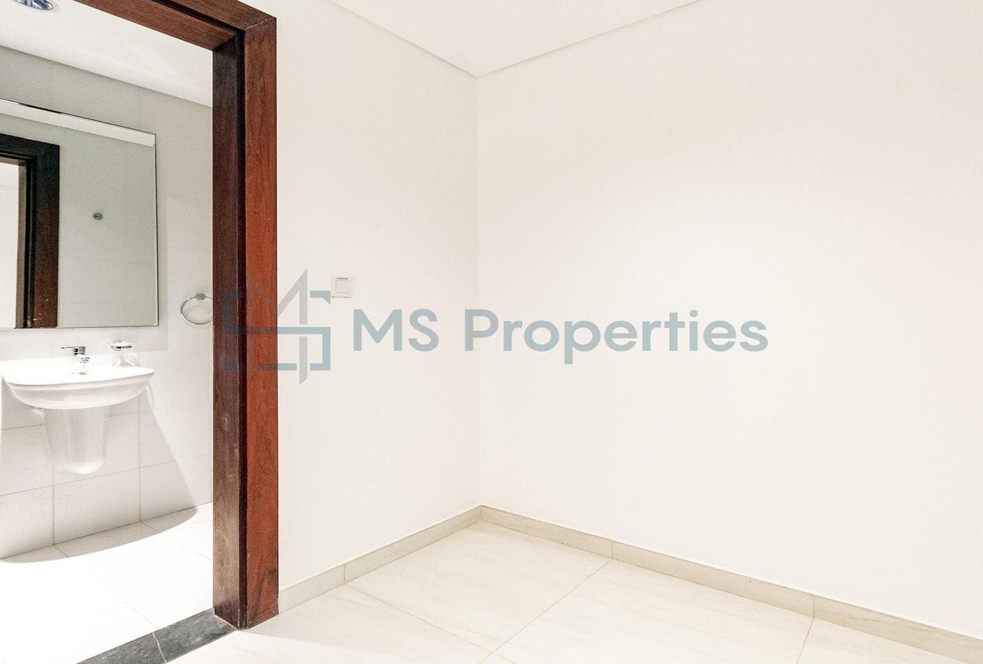 Elegant 2BHK+Maid | Balcony | Beautiful Scenic Views