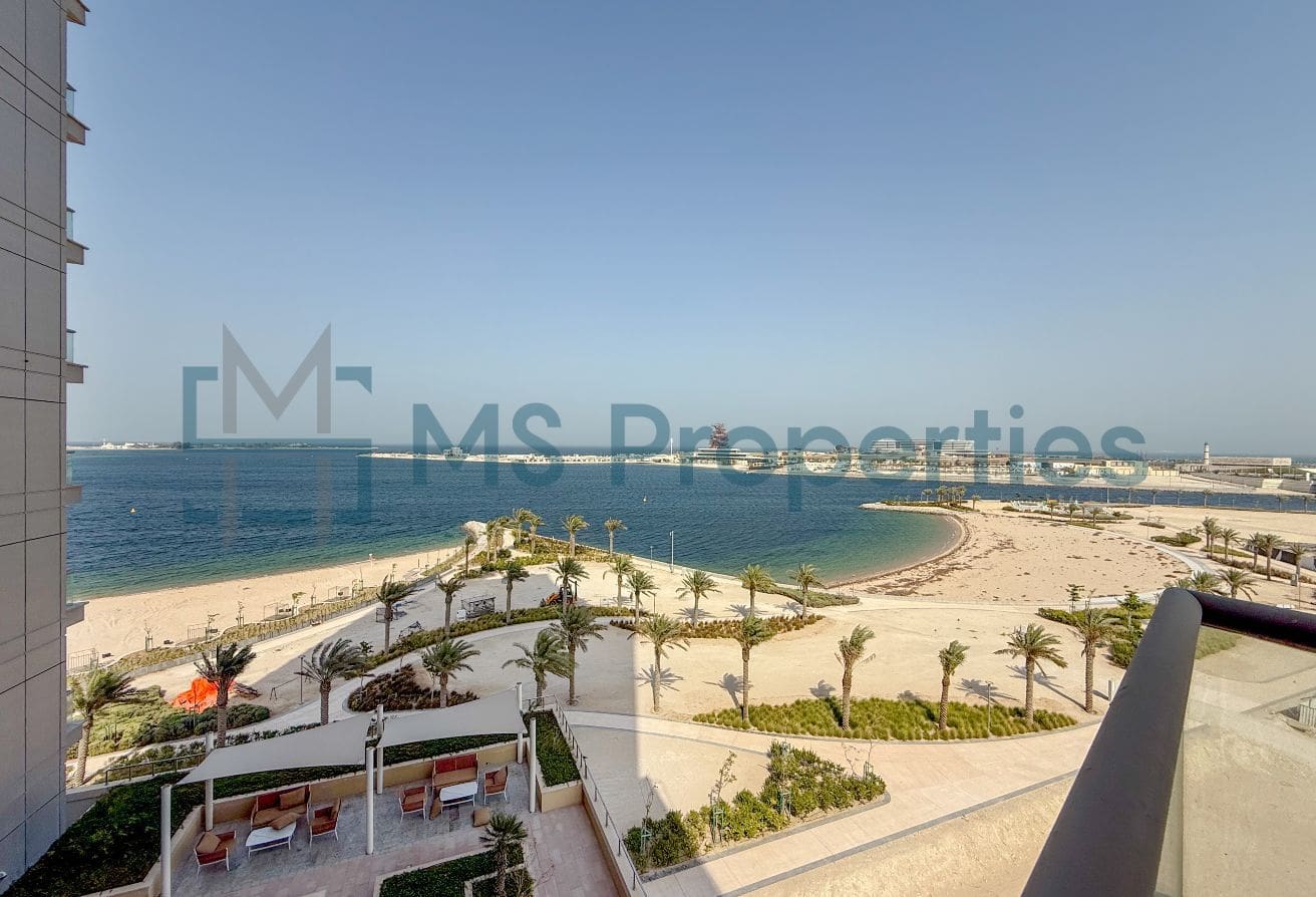 Stunning 1 BDR Furnished with Balcony | Beautiful Sea View