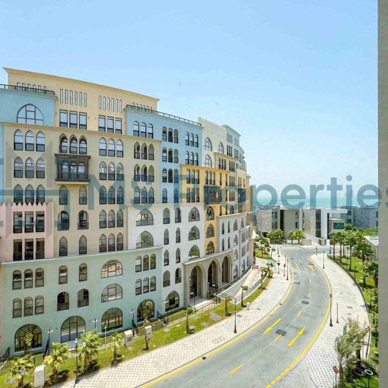 Sophisticated Studio Furnished with Great View