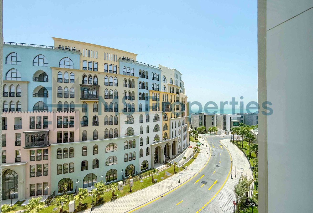 Sophisticated Studio Furnished with Great View