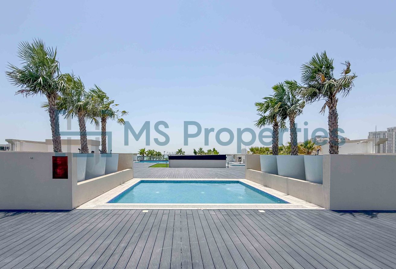 Sophisticated Studio Furnished with Great View
