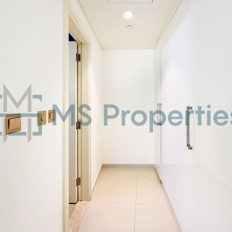 Stunning 1 BDR Furnished with Balcony | Beautiful Sea View
