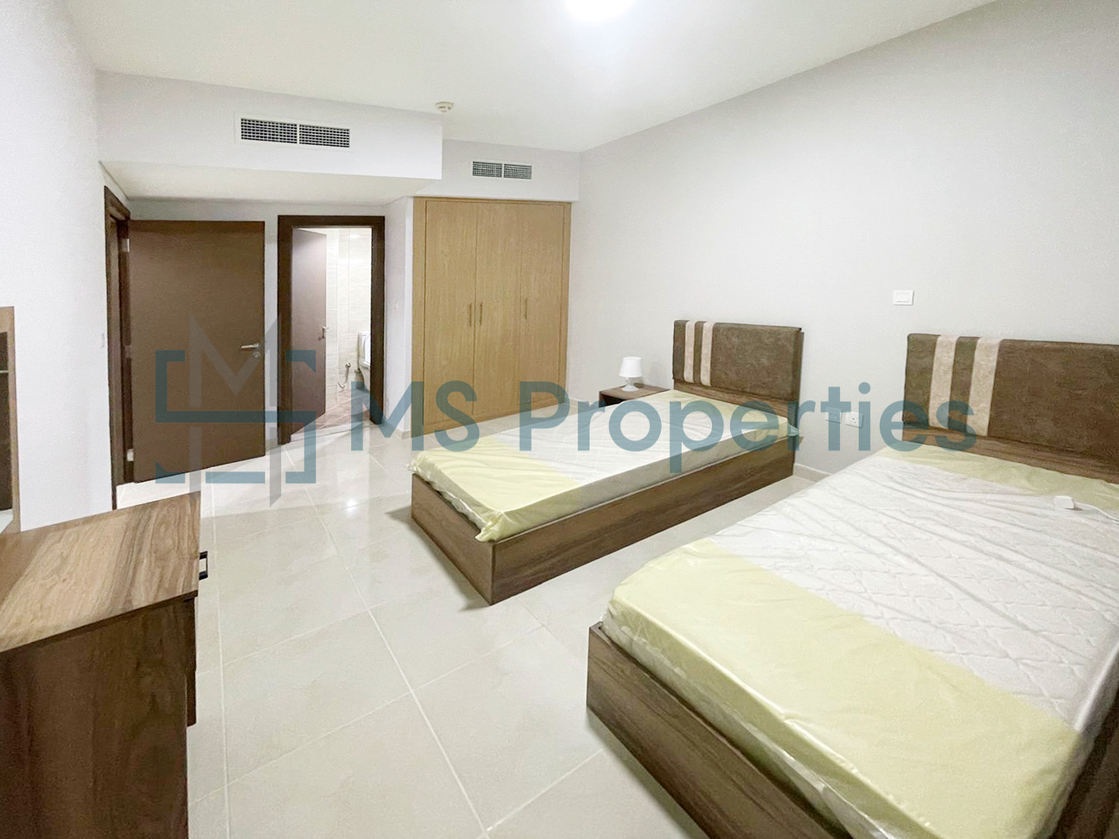Stunning 3 BHK Furnished with Balcony | Prime Location Lusail