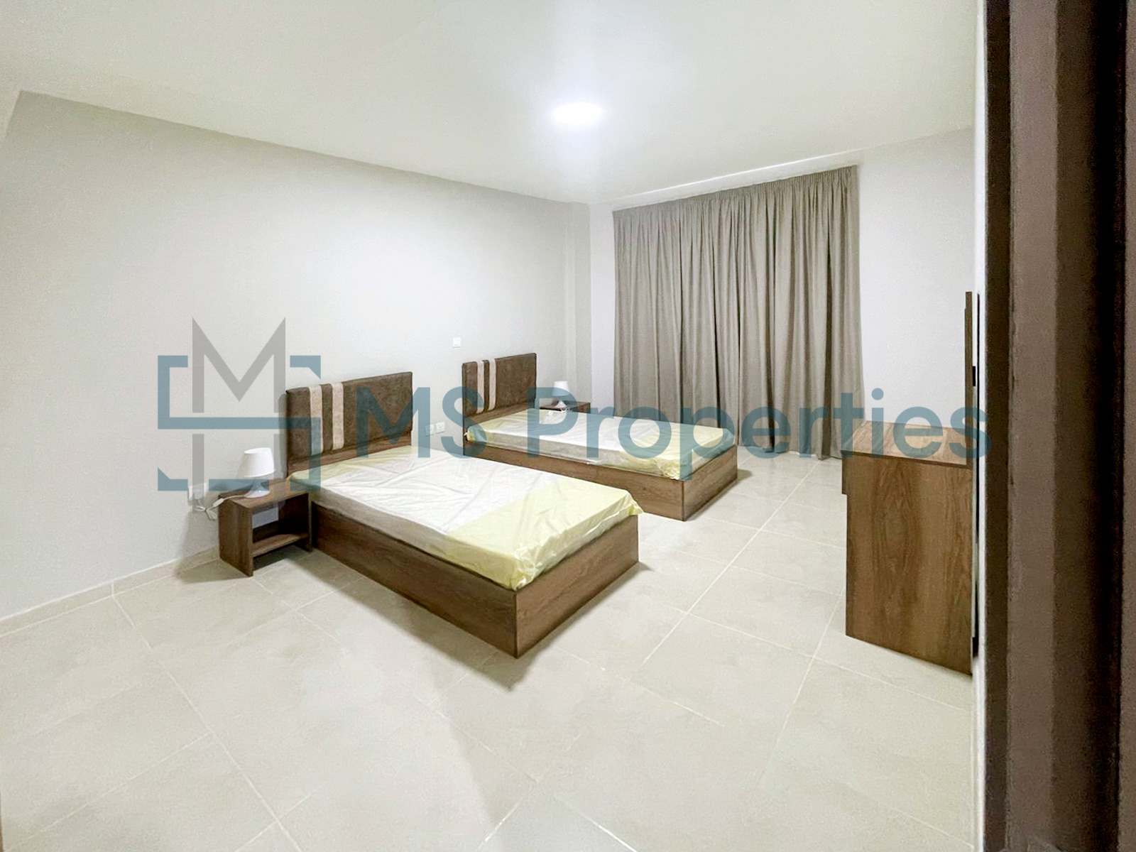 Stunning 3 BHK Furnished with Balcony | Prime Location Lusail