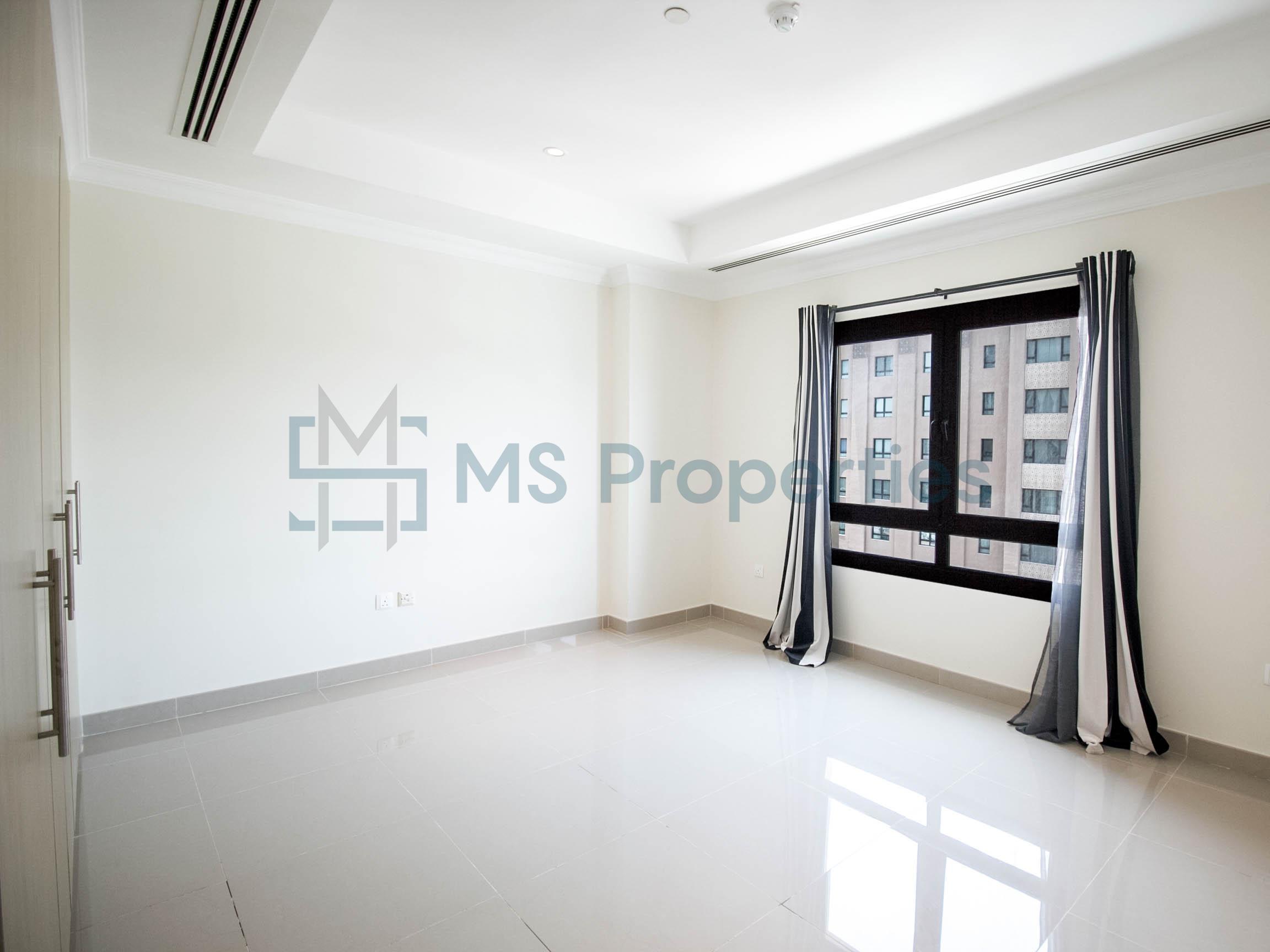 Stunning 2 BHK Apartment with Marina Sea View Balcony