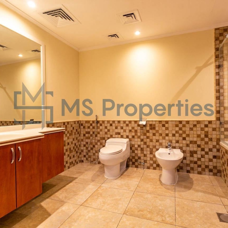 Stunning 2 BHK Apartment with Balcony For Sale in Pearl