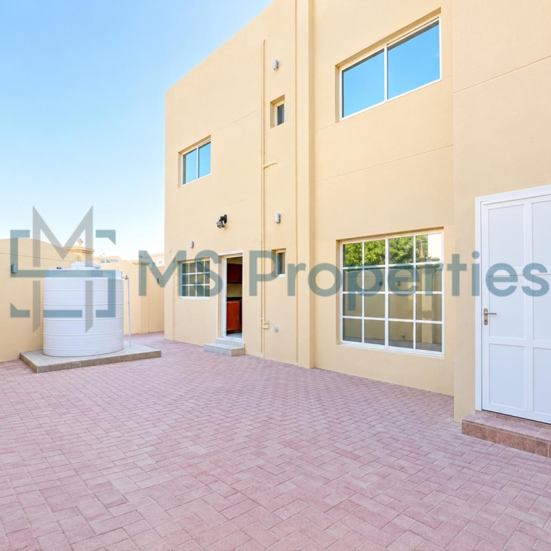 Spacious 4 Bedroom + MaidRoom Villa in a Compound