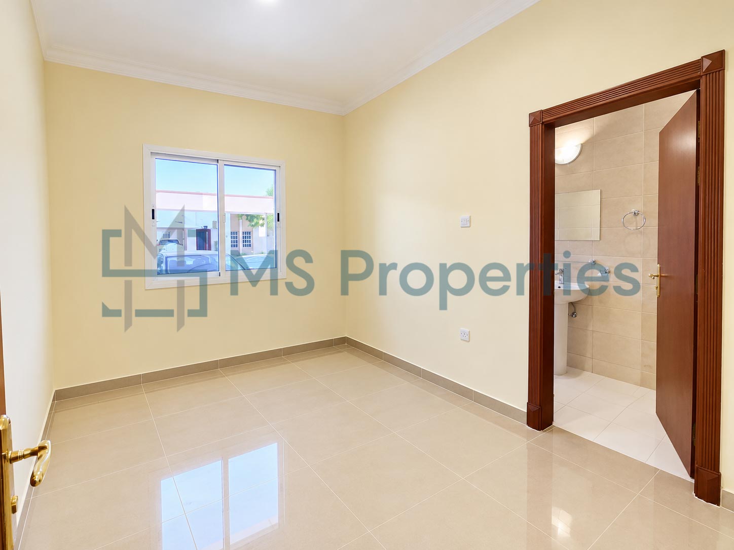 Spacious 4 Bedroom + MaidRoom Villa in a Compound