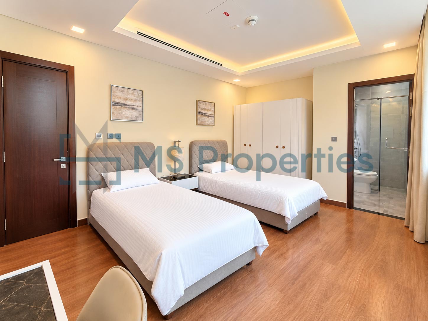 Luxuriously Furnished 3BHK + MaidRoom in The Pearl