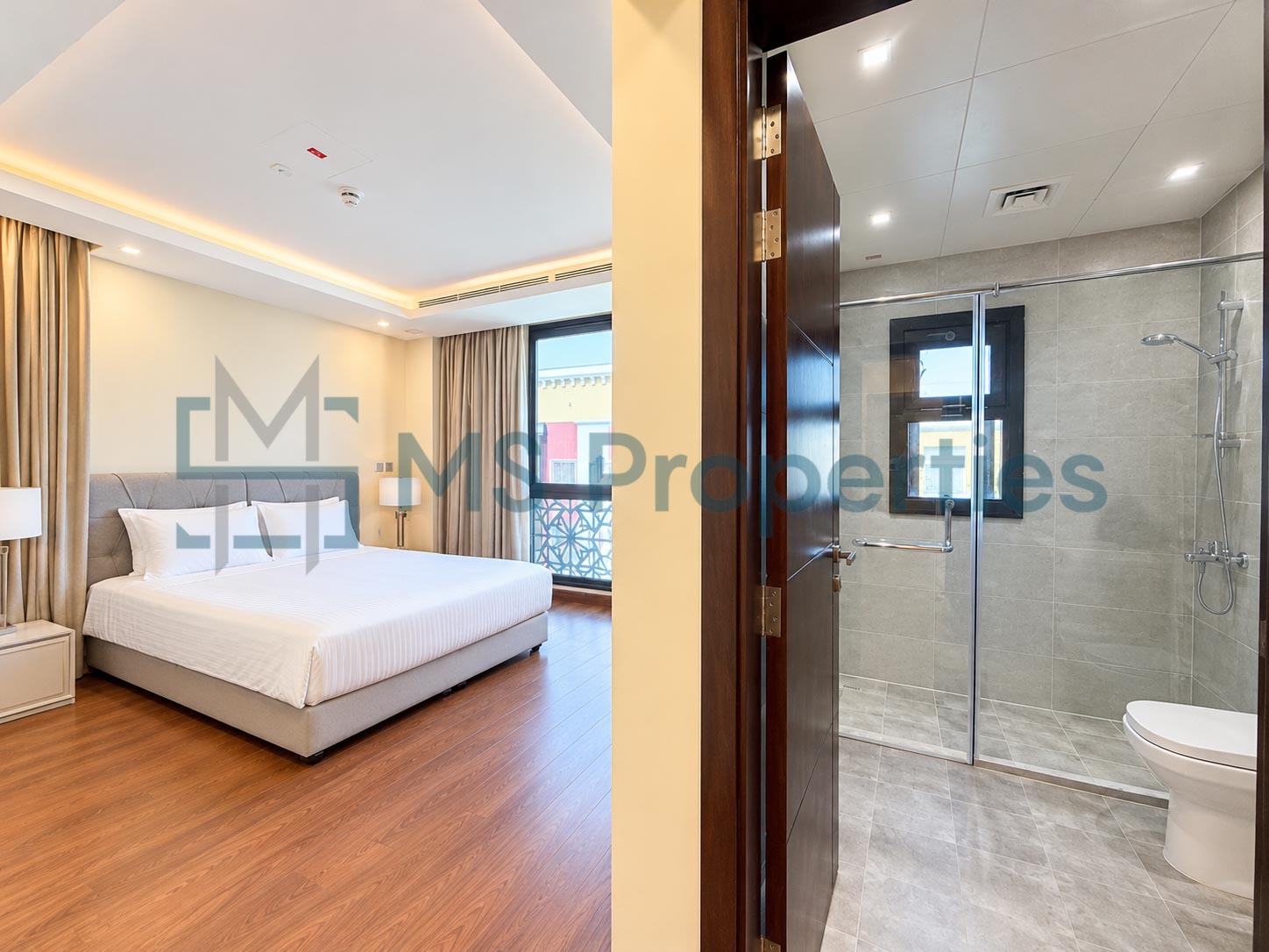 Luxuriously Furnished 3BHK + MaidRoom in The Pearl