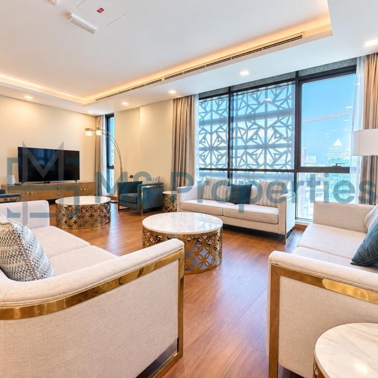 Luxuriously Furnished 3BHK + MaidRoom in The Pearl