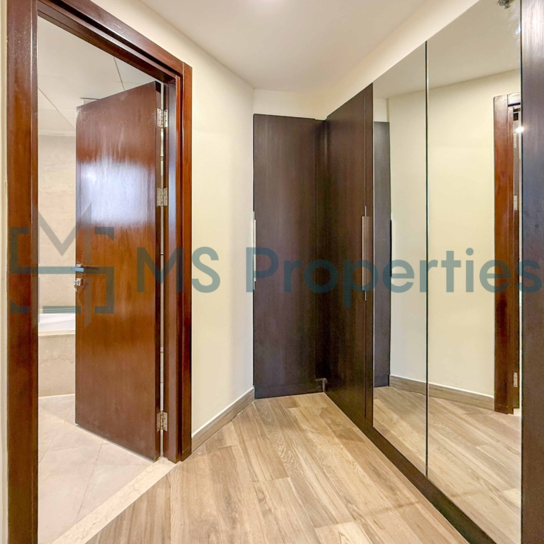 Sophisticated | 1 BDR Flat with Balcony | Bills Included