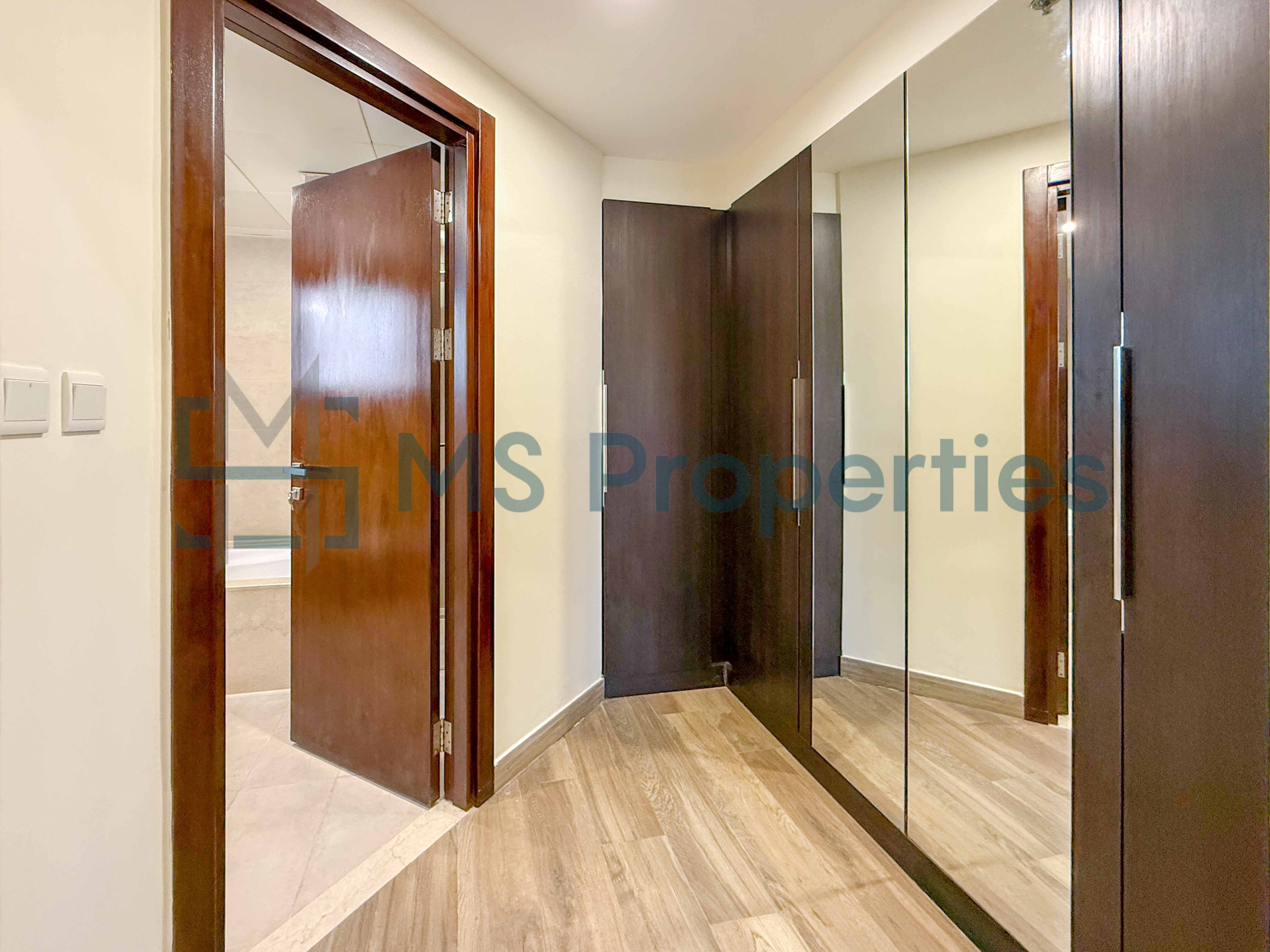 Sophisticated | 1 BDR Flat with Balcony | Bills Included