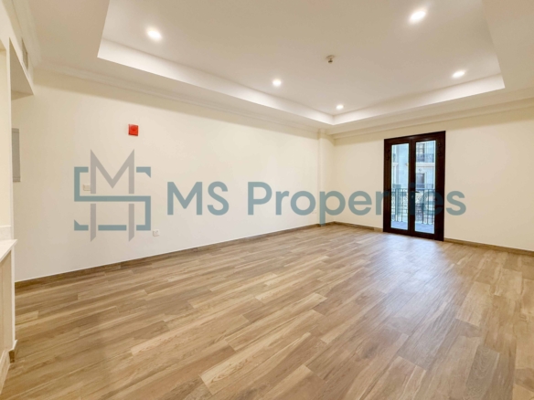 Sophisticated | 1 BDR Flat with Balcony | Bills Included