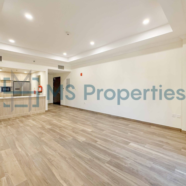 Sophisticated | 1 BDR Flat with Balcony | Bills Included