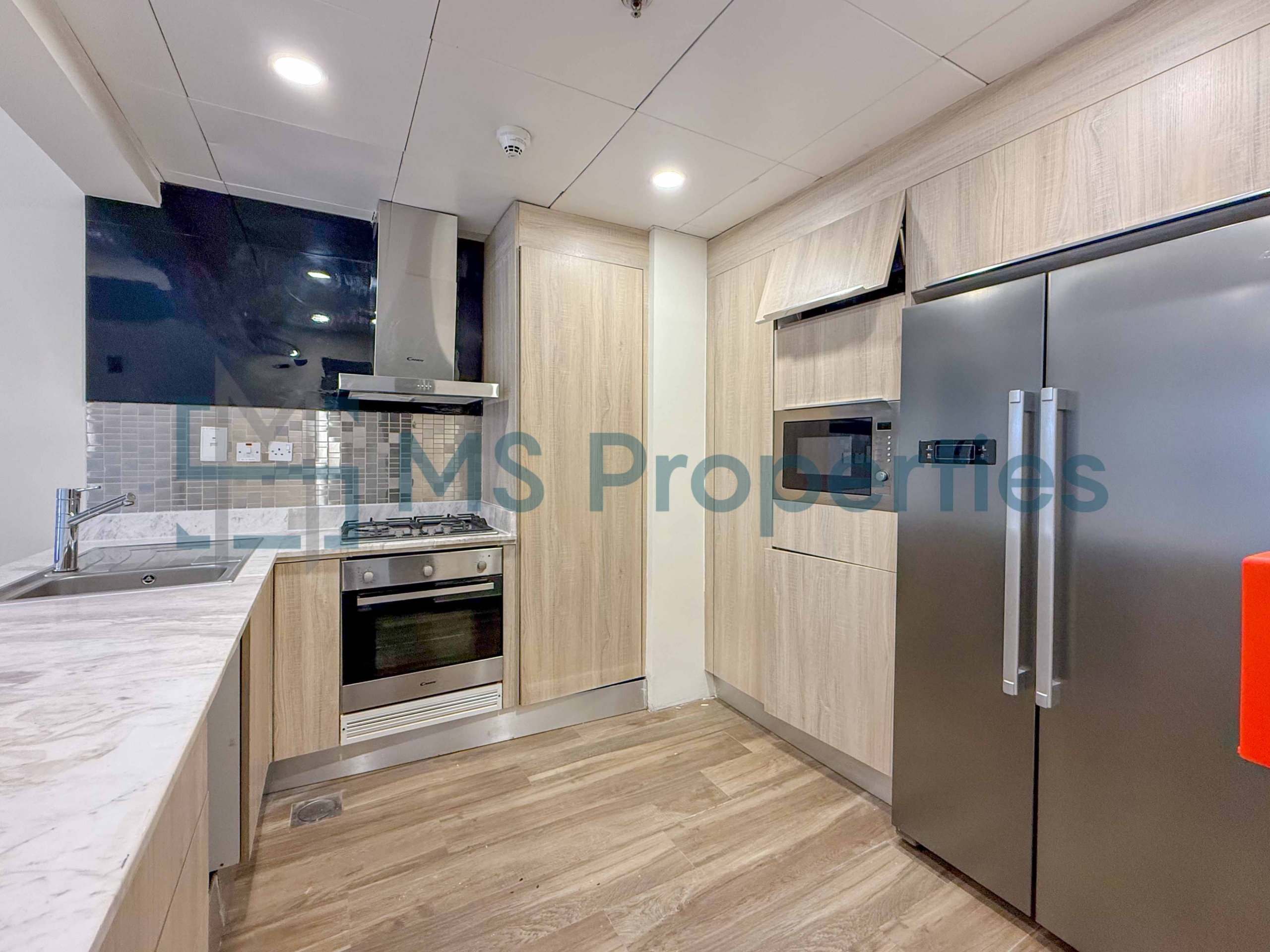 Sophisticated | 1 BDR Flat with Balcony | Bills Included