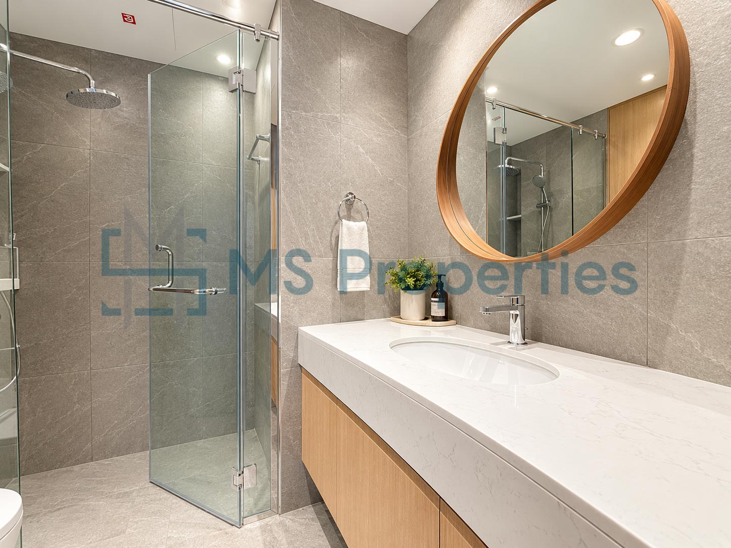 Prestigious 2 BHK + Maid Furnished with Balcony Beautiful City View
