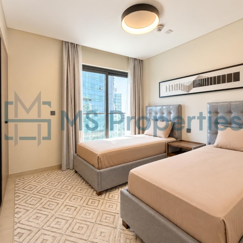 Prestigious 2 BHK + Maid Furnished with Balcony Beautiful City View